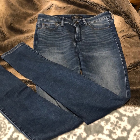 Abercrombie & Fitch Denim - Abercrombie & Fitch medium wash high rise jeans